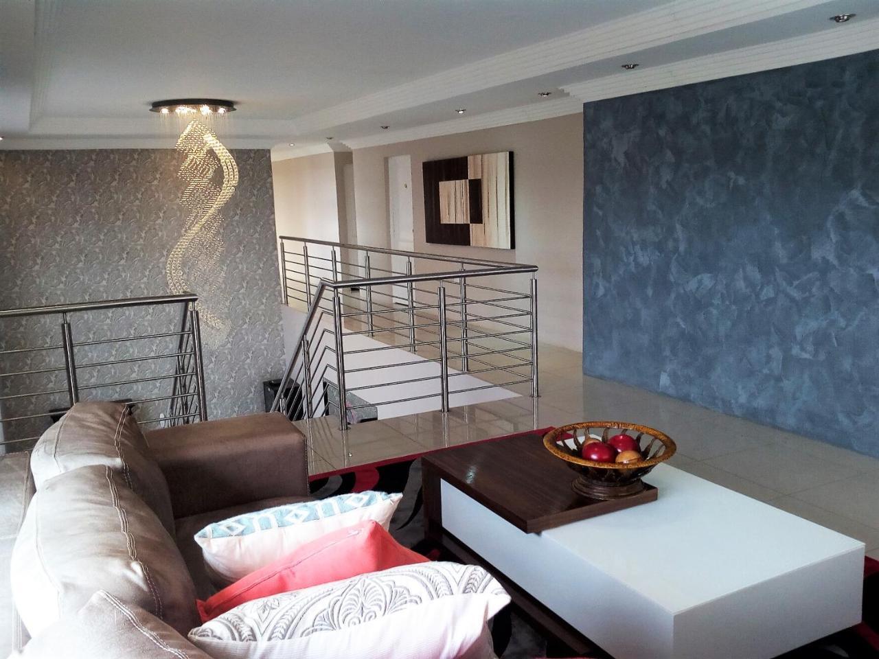 On Hill Lodge บลูมฟอนเทน ภายนอก รูปภาพ
